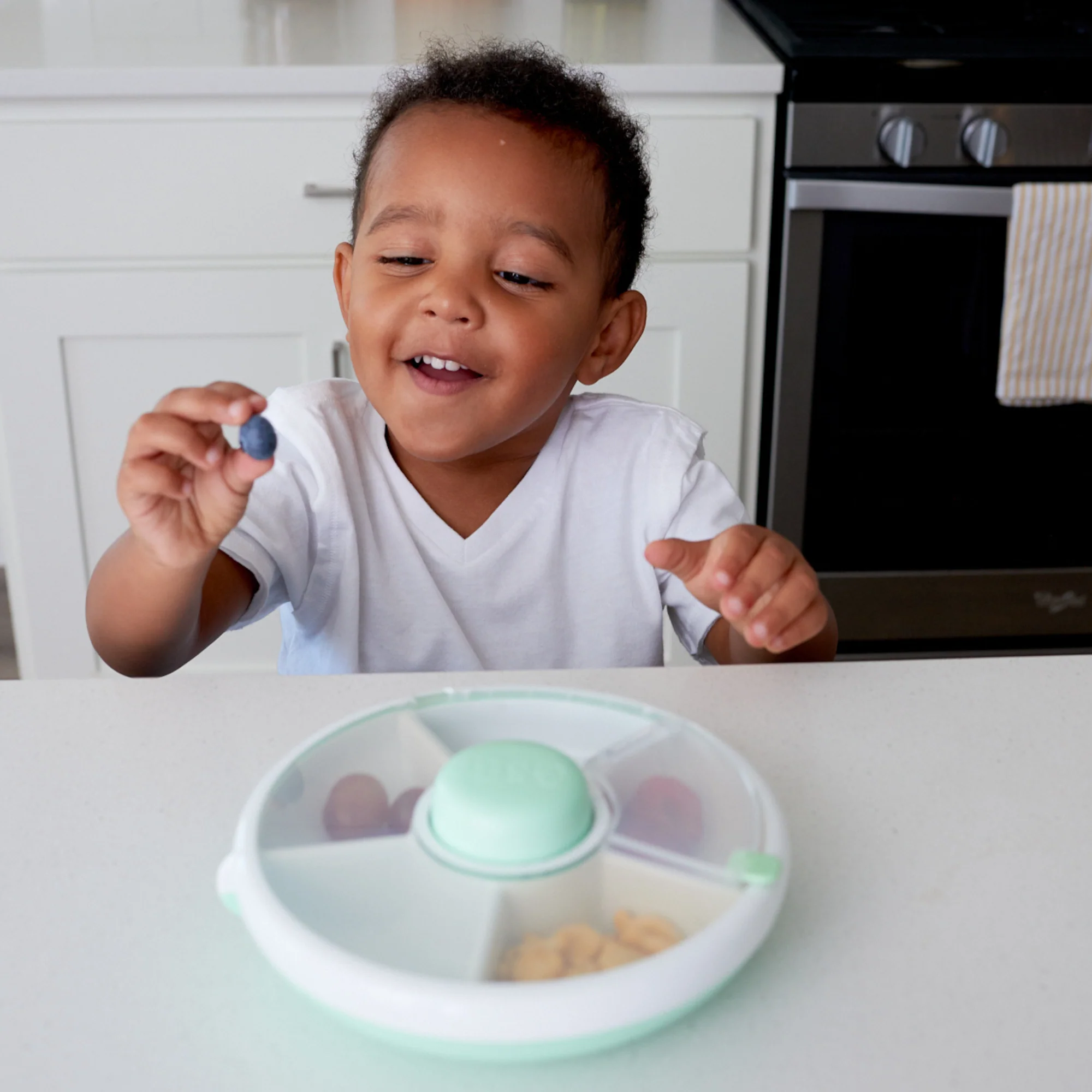 Mint Green Sm - GoBe Kids Original Snack Spinner: Mint Green - Image 7